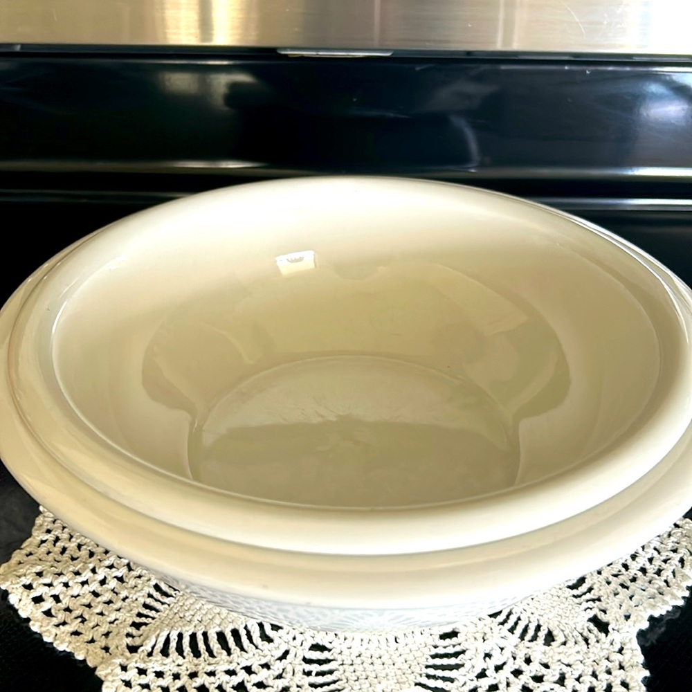 PIER1 Nesting Bowls Set  of 2 Large Luminous 
. Sizes 10 1/2" & 11 1/2".